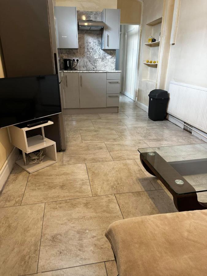 Bloomsbury Apartments - Edgware London Εξωτερικό φωτογραφία